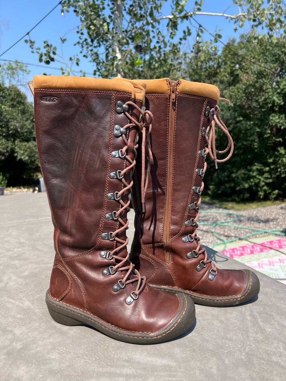 Keen Clara High Boot dark brown leather women’s 7 winter fall full zip knee high